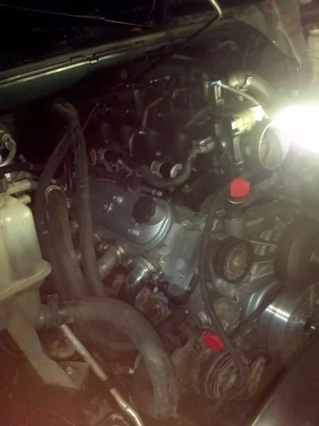 Initial install of the new engine and transmission, with all of the factory 4.8 electronics.
