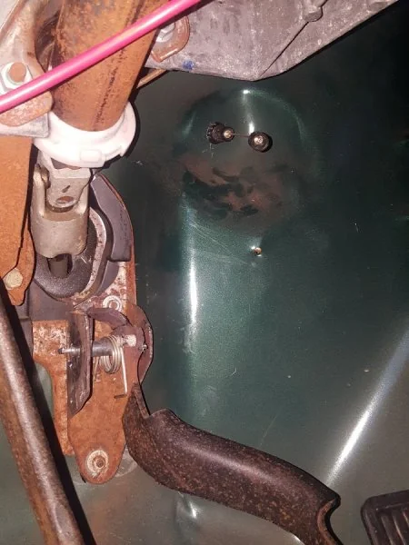 Lokar throttle cable installed.