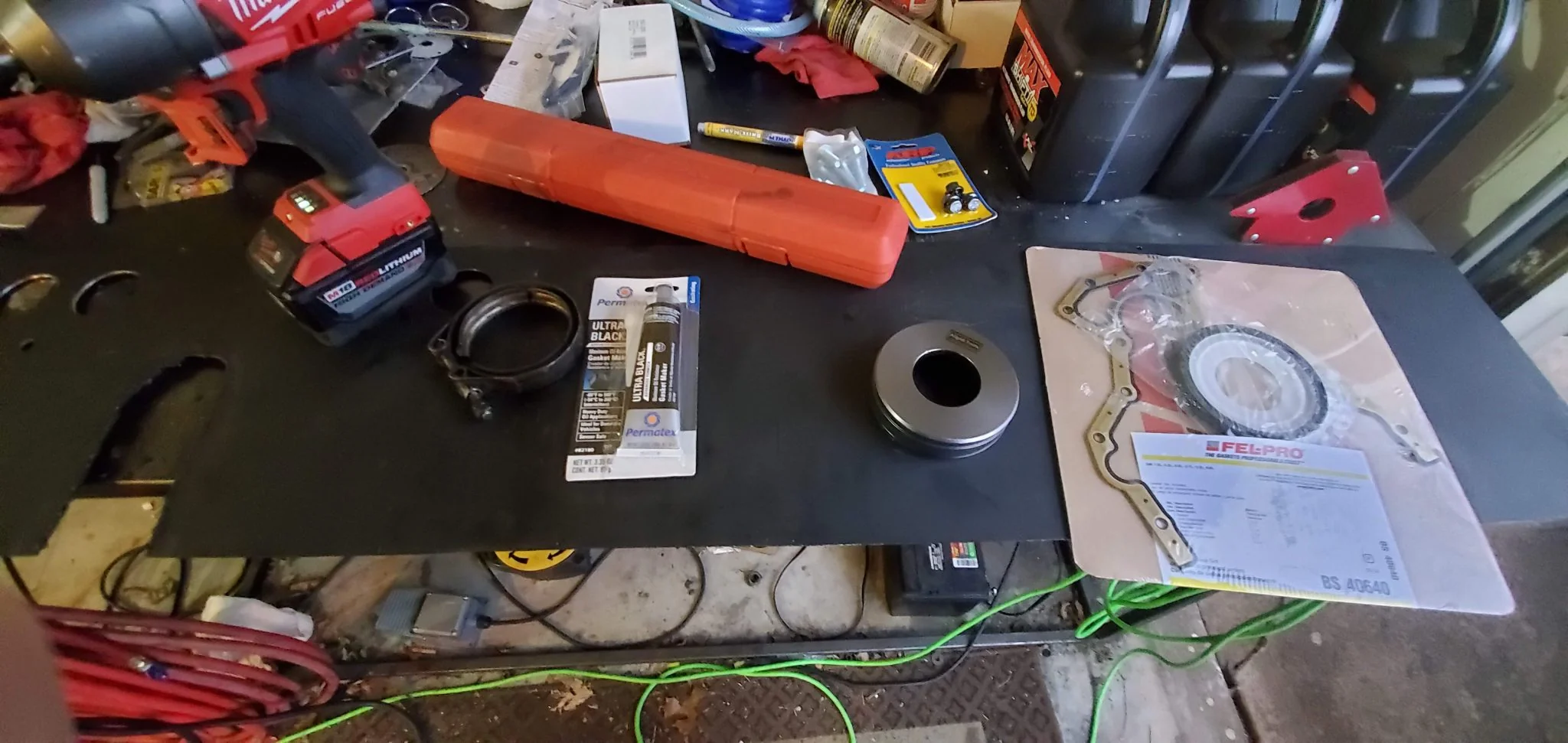 Rear main seal parts and tools.