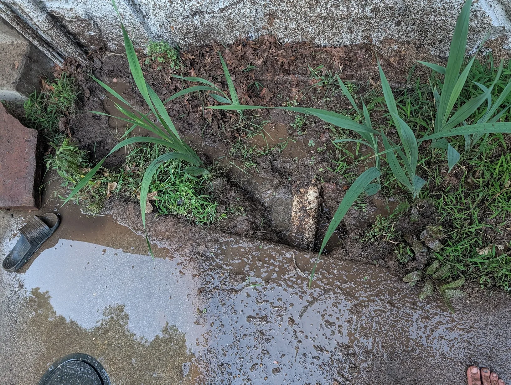 Unexpected buried pipes blocking the bore path