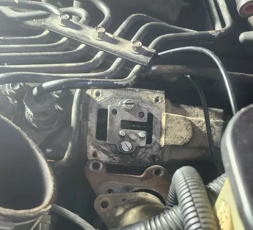 Picture showing the fuel plate installed in the ppump