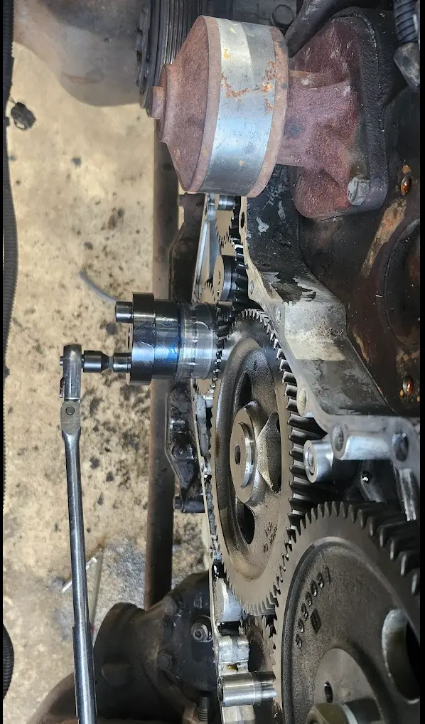 Picture showing the wear sleeve slowly being pressed on, little by little.