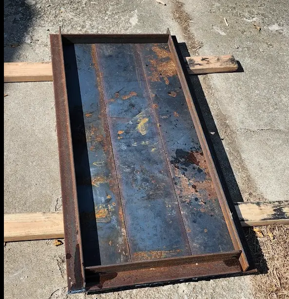 Image showing the outer frame, constructed of 1/4" angle-iron