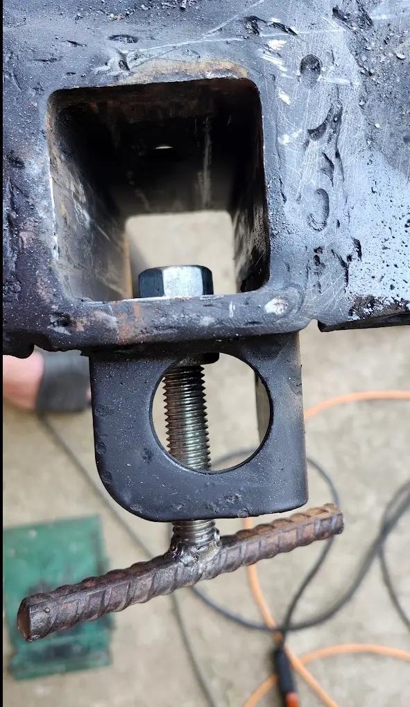 Top-down view of the set-screw assembly mocked up