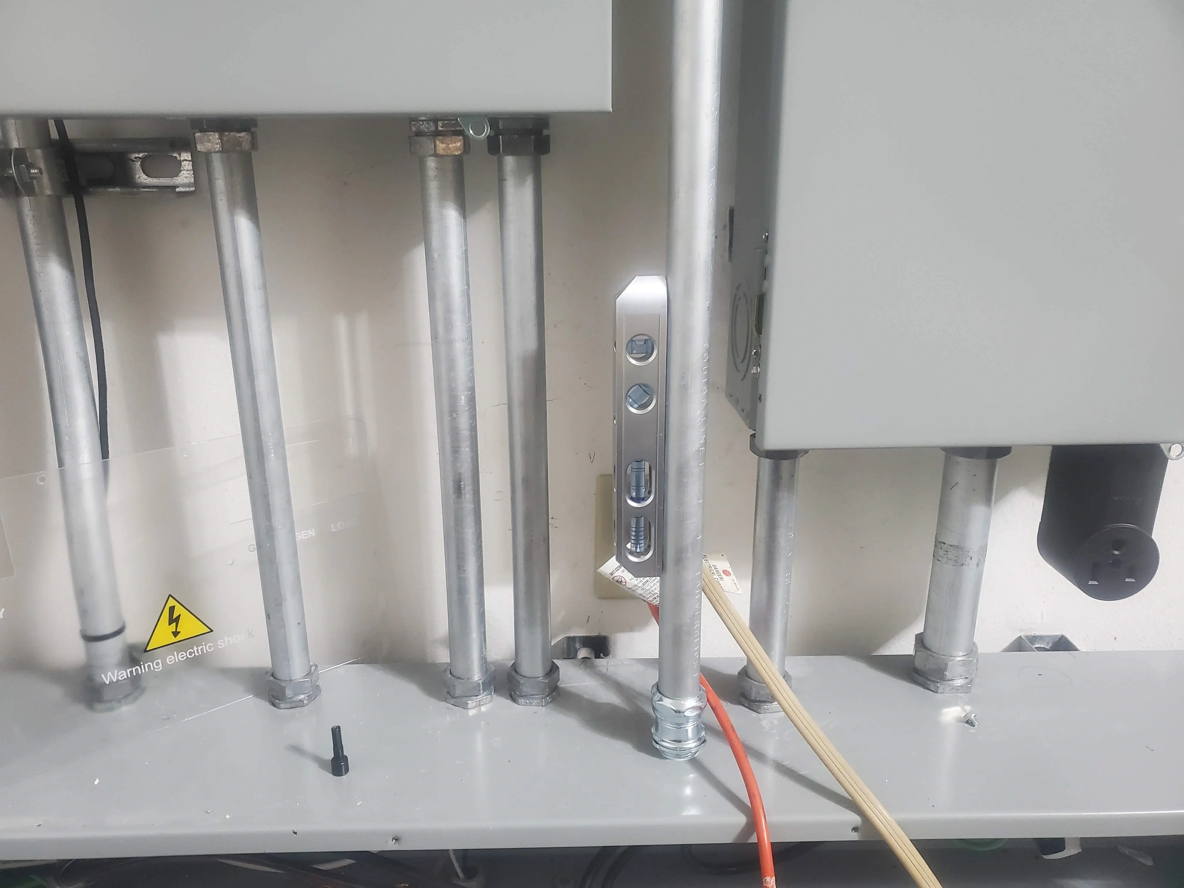 Leveling Conduit