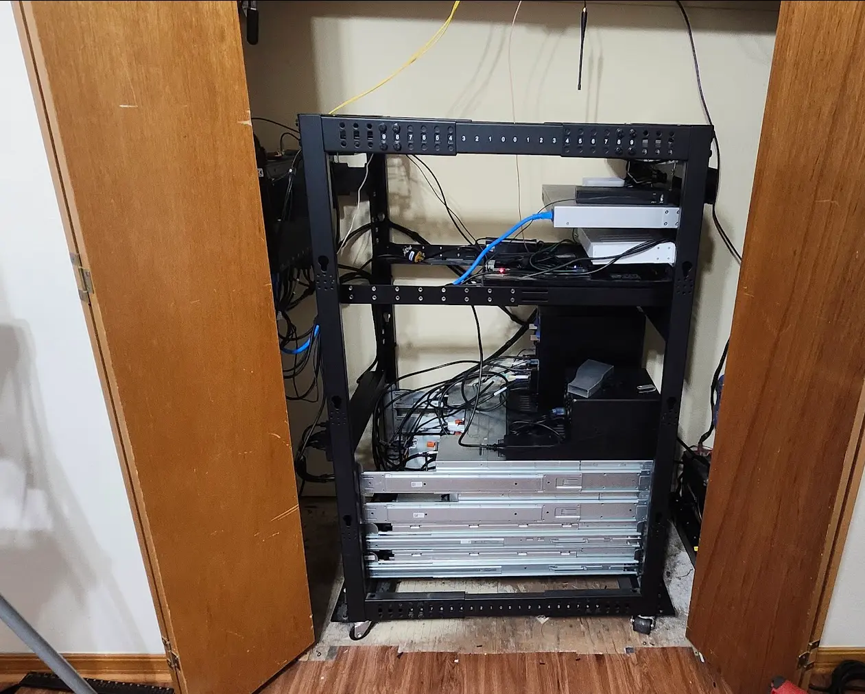 Picture of the rack hidden away in the closet